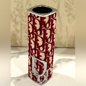 🎟️ Dior Lip Addict Vanity Case 🙏❤️😊✨
Red Trotter Limited Edition